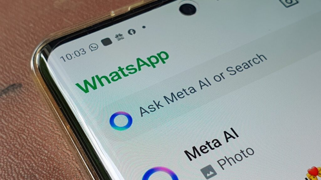 Deze nieuwe AI-functie op WhatsApp, weergegeven door de blauwe cirkel, zal uw manier van communiceren veranderen